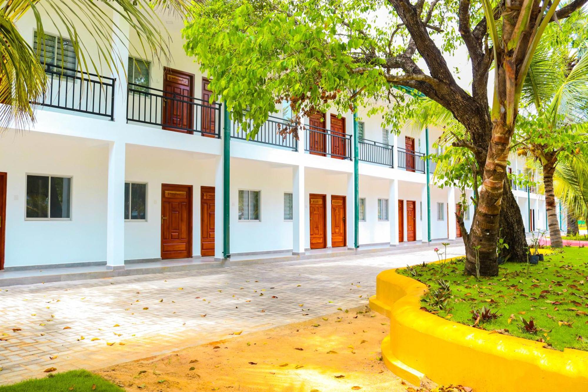 Reecha Resort & Hotel Kilinochchi 外观 照片